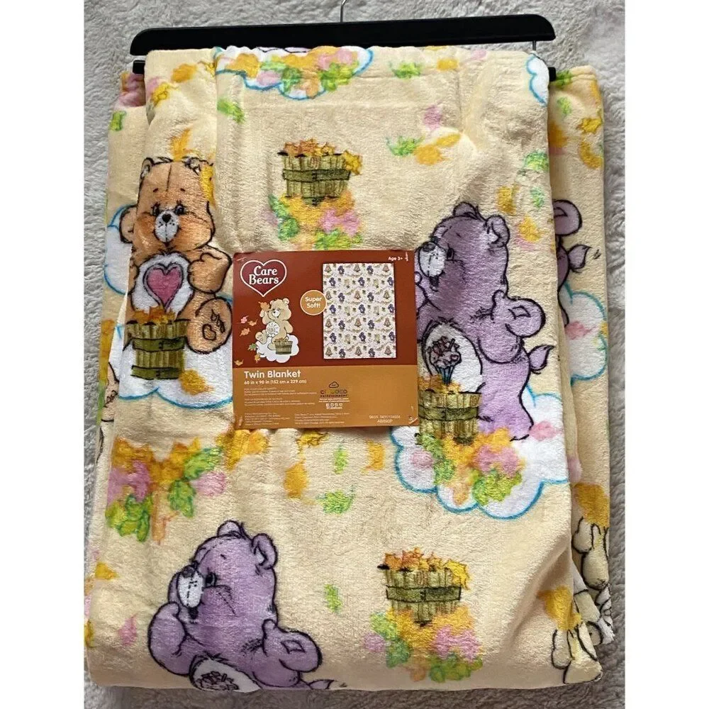 Care Bears Autumn Fall Leaves‎ 60 X 90” TWIN Sz Throw Blanket Yellow NEW